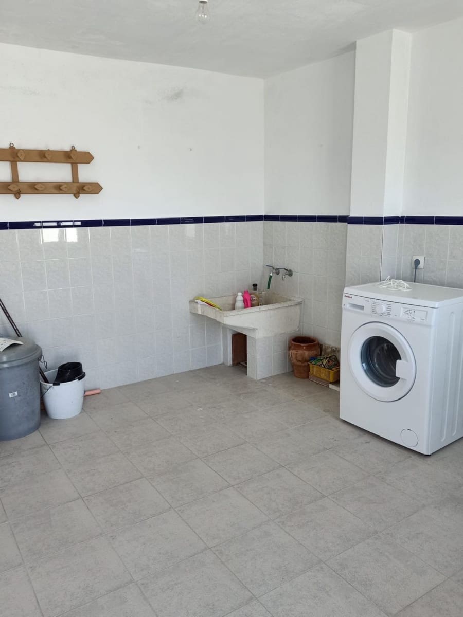 3 soveværelse Lejlighed til salg i Olvera - € 70.000 (Ref: 7321522)