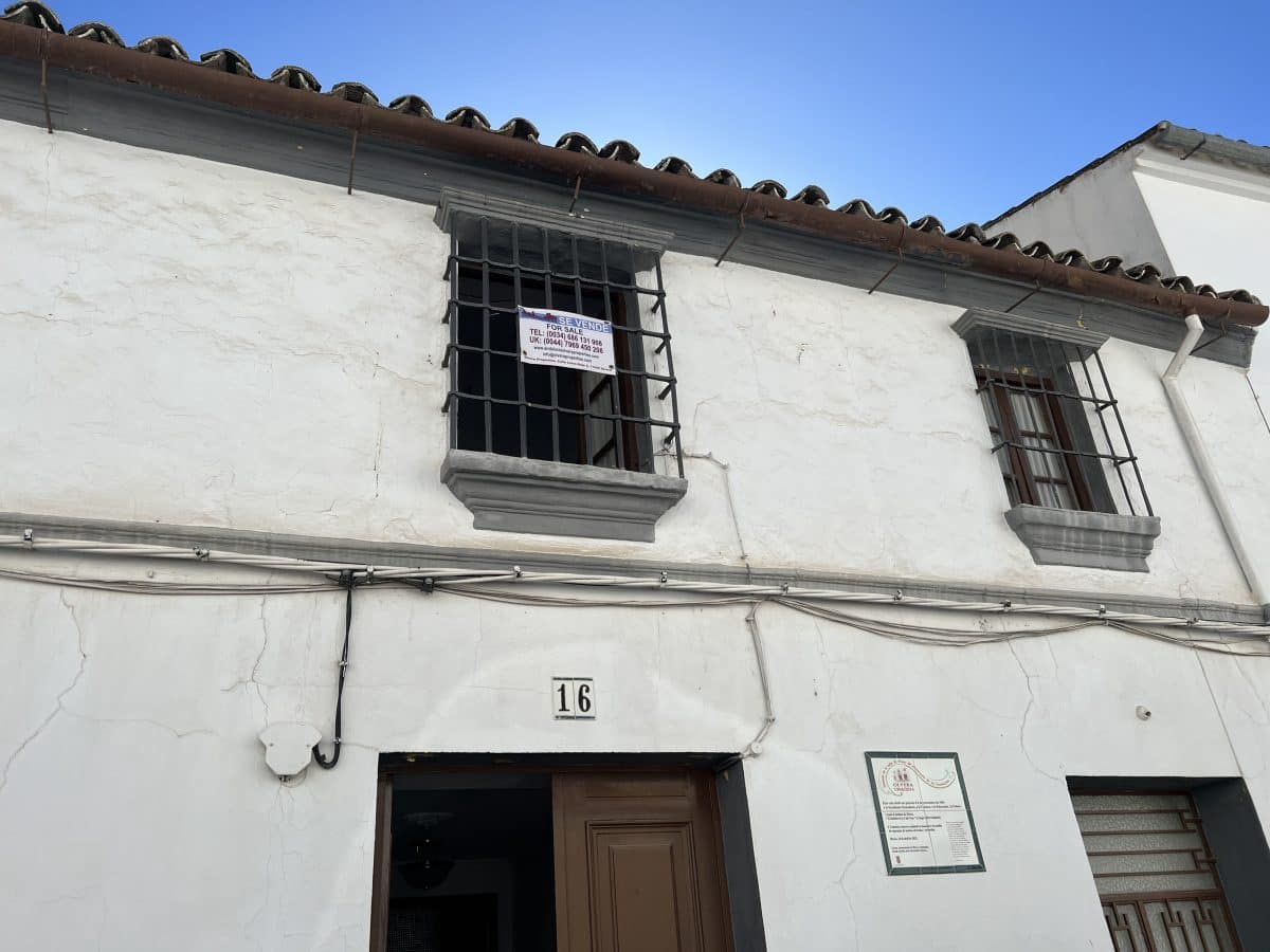 6 soveværelse Byhus til salg i Olvera - € 79.000 (Ref: 7444399)