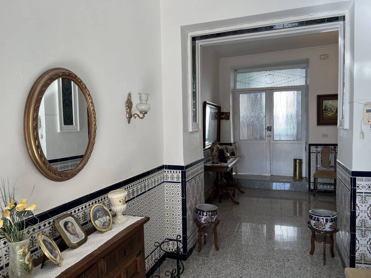 6 soveværelse Byhus til salg i Olvera - € 79.000 (Ref: 7444399)