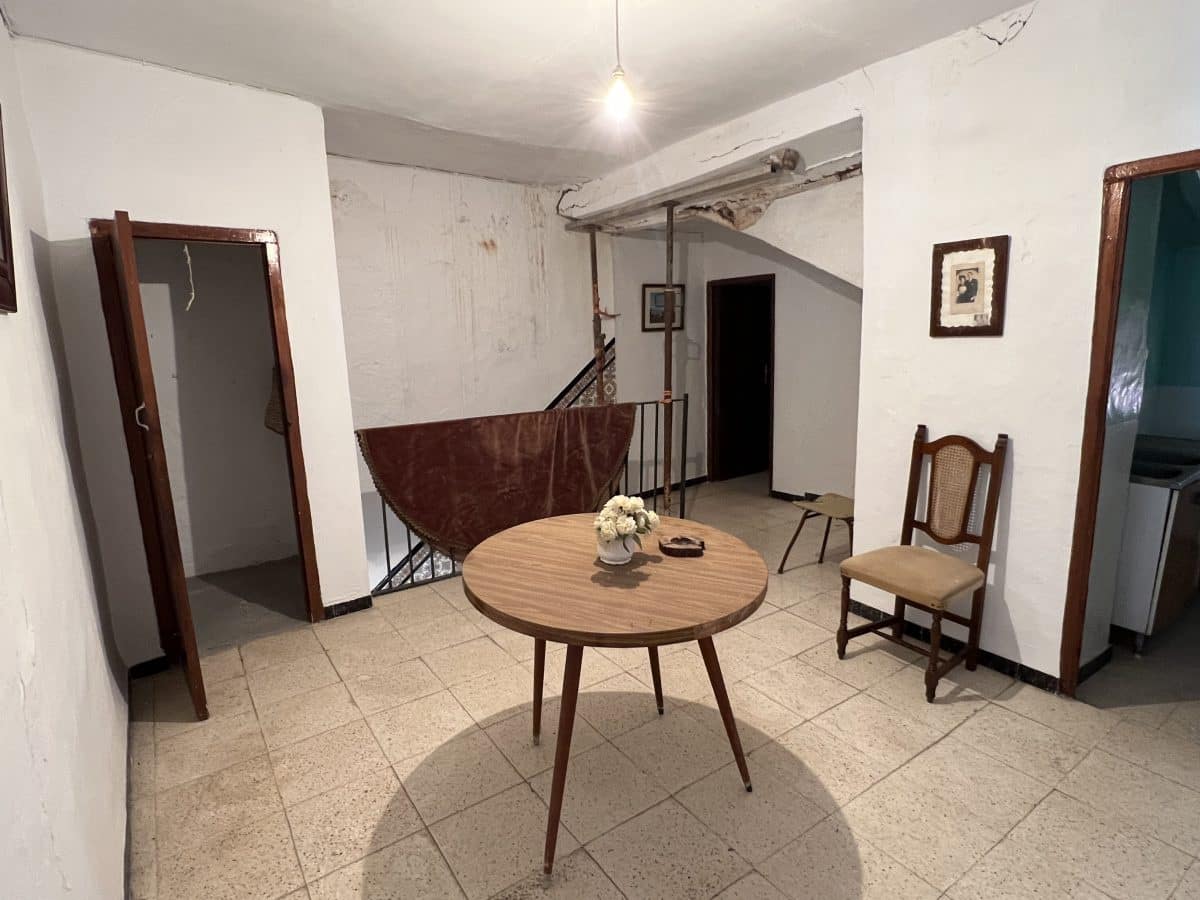 6 soveværelse Byhus til salg i Olvera - € 79.000 (Ref: 7444399)