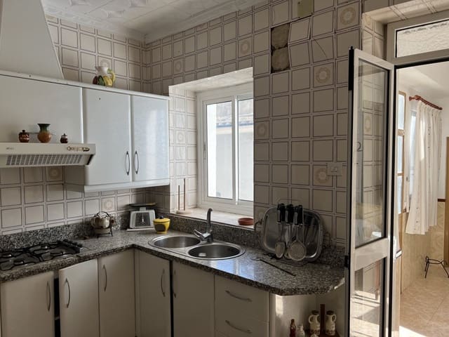 6 soveværelse Byhus til salg i Olvera - € 79.000 (Ref: 7444399)