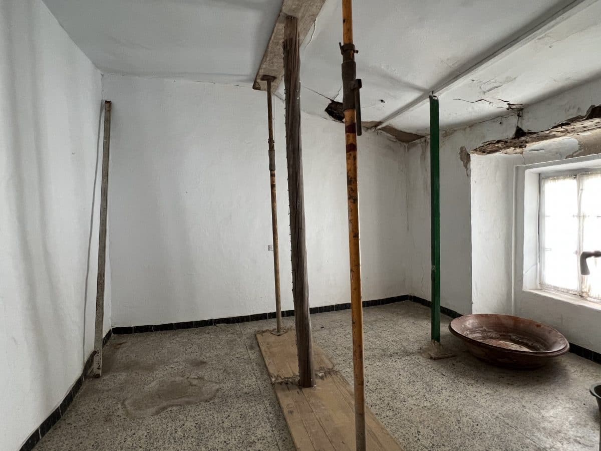 6 soveværelse Byhus til salg i Olvera - € 79.000 (Ref: 7444399)