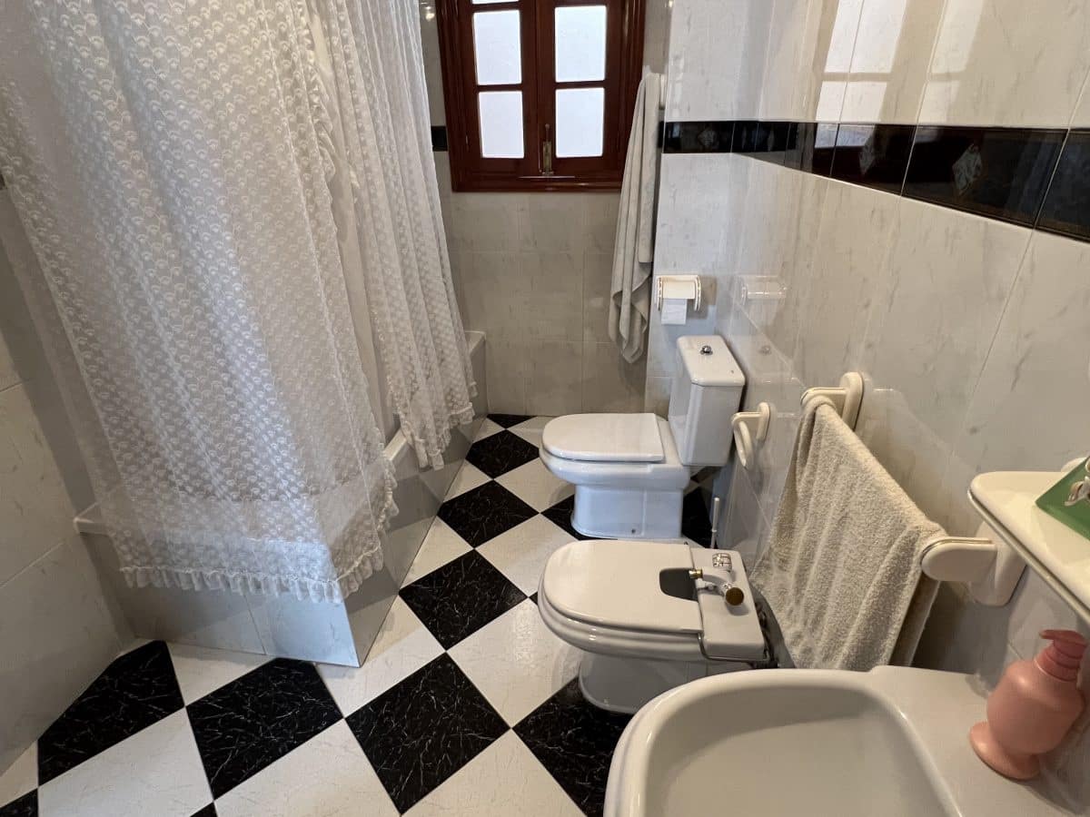 5 soverom Hus til salgs i Olvera - € 95 000 (Ref: 7523713)