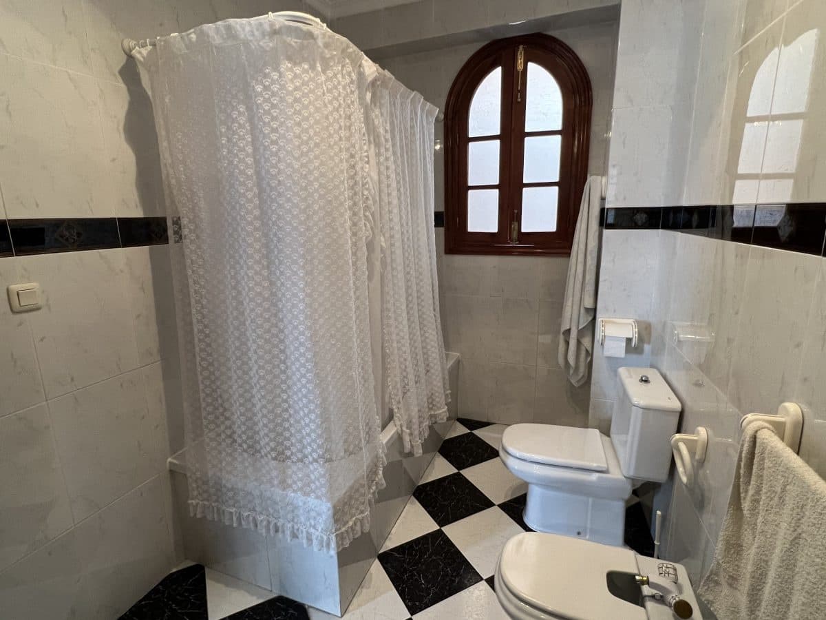 5 soverom Hus til salgs i Olvera - € 95 000 (Ref: 7523713)