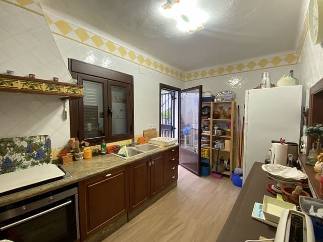 5 slaapkamer Appartement te koop in Zahara de la Sierra - € 160.000 (Ref: 7695482)