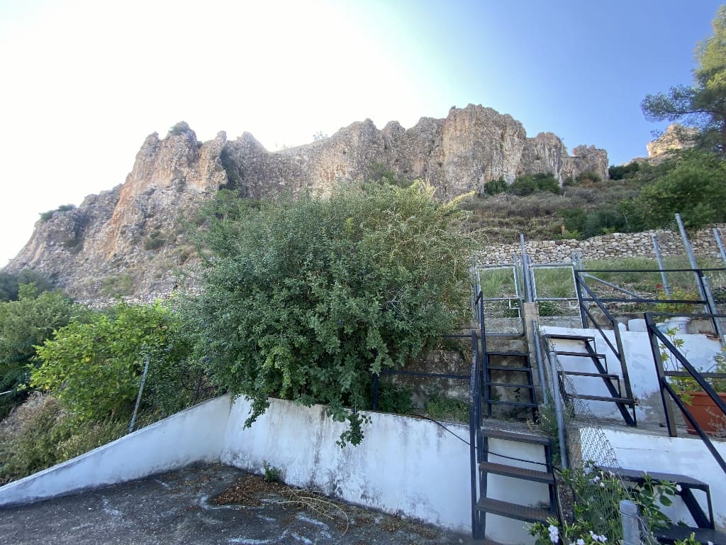 5 soveværelse Lejlighed til salg i Zahara de la Sierra - € 160.000 (Ref: 7695482)