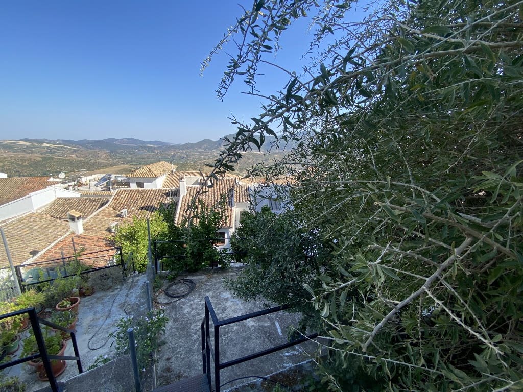 5 soveværelse Lejlighed til salg i Zahara de la Sierra - € 160.000 (Ref: 7695482)