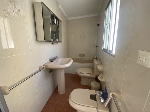 2 bedroom Business for sale in Olvera - € 98,000 (Ref: 7784304)