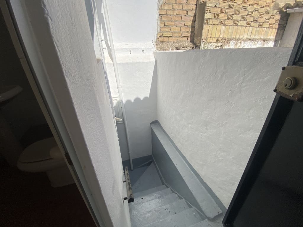 2 soveværelse Virksomhed til salg i Olvera - € 98.000 (Ref: 7784304)