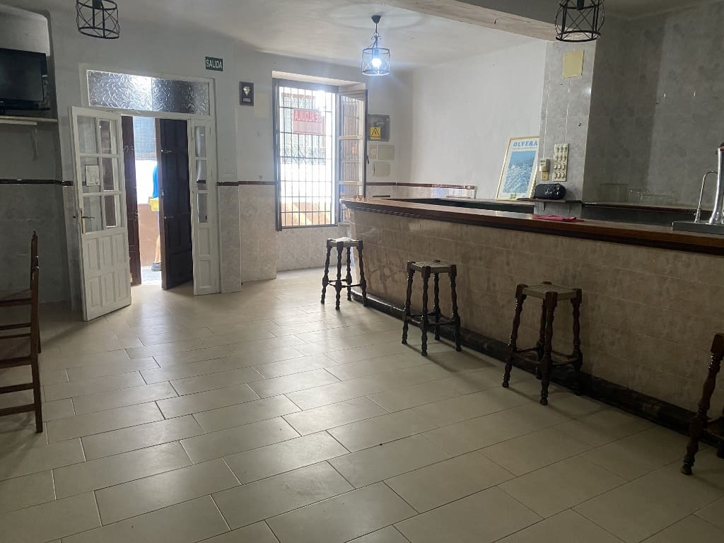 2 soveværelse Virksomhed til salg i Olvera - € 98.000 (Ref: 7784304)