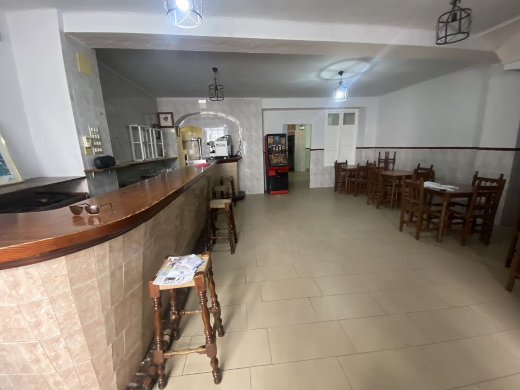 2 soveværelse Virksomhed til salg i Olvera - € 98.000 (Ref: 7784304)