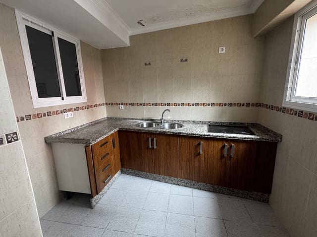 3 bedroom Townhouse for sale in Olvera - € 75,000 (Ref: 7827230)