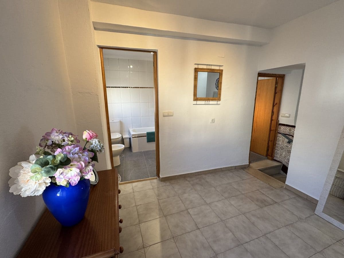 3 bedroom Townhouse for sale in Olvera - € 65,000 (Ref: 7921597)