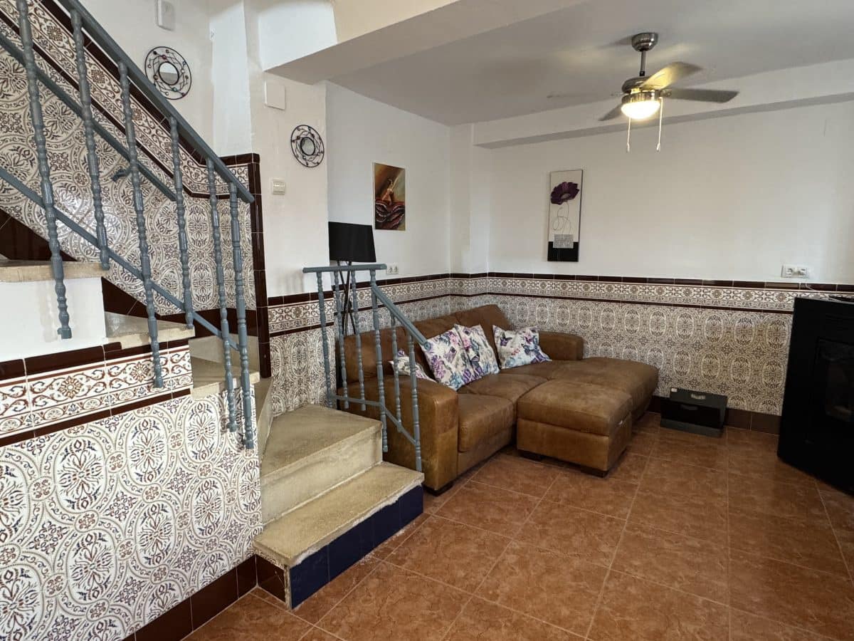 3 bedroom Townhouse for sale in Olvera - € 65,000 (Ref: 7921597)