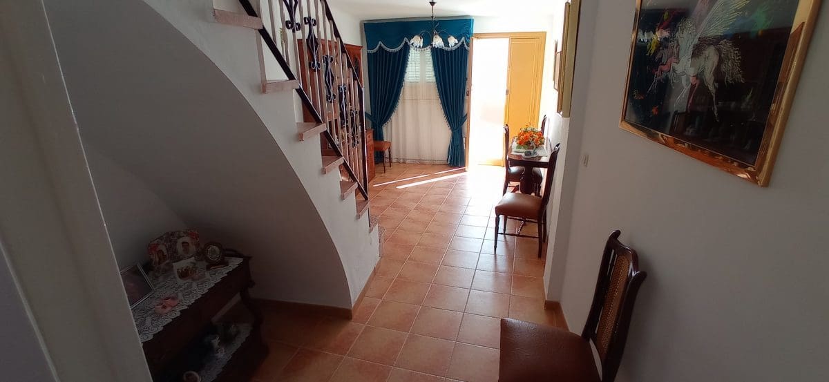 2 quarto Casa em Banda para venda em Olvera - 54 000 € (Ref: 8303254)