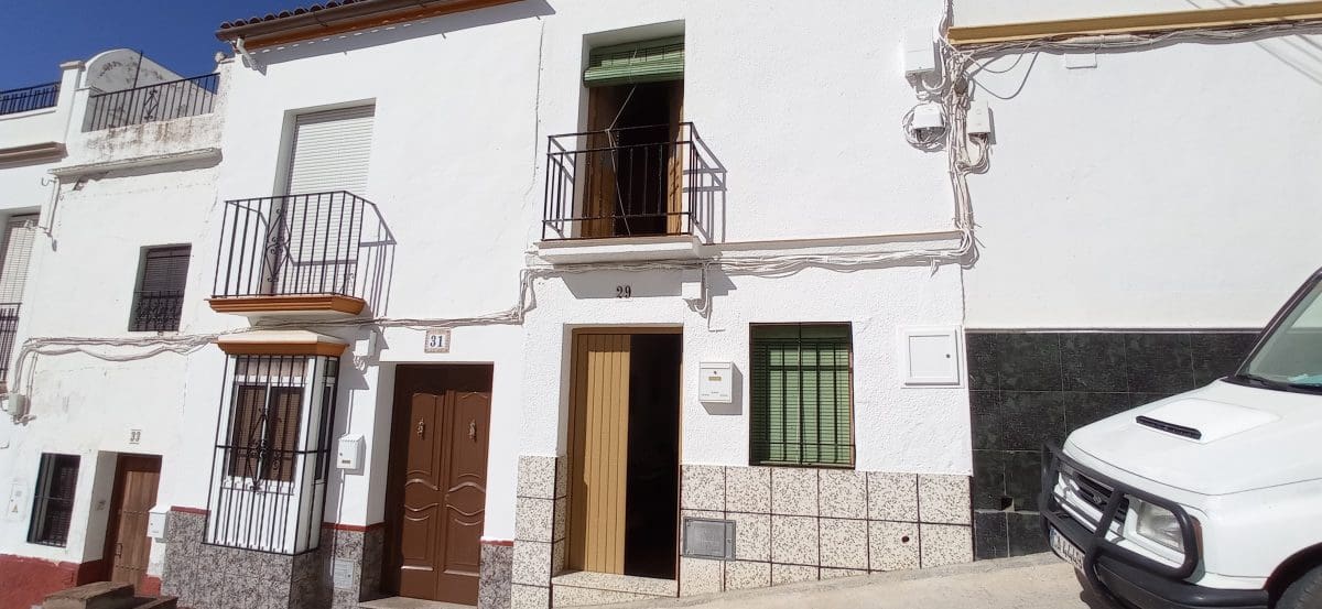 2 quarto Casa em Banda para venda em Olvera - 54 000 € (Ref: 8303254)