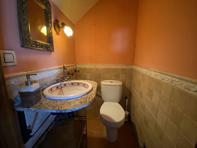 3 slaapkamer Huis te koop in Torre-Alháquime - € 66.000 (Ref: 8303255)