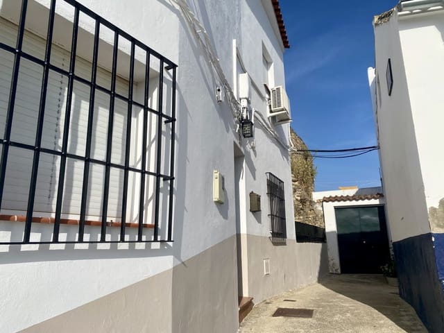 3 slaapkamer Huis te koop in Torre-Alháquime - € 66.000 (Ref: 8303255)