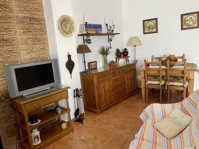 3 slaapkamer Huis te koop in Torre-Alháquime - € 66.000 (Ref: 8303255)