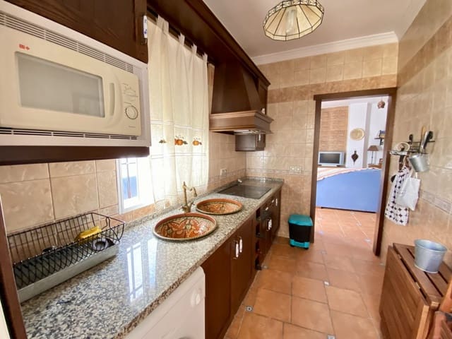 3 slaapkamer Huis te koop in Torre-Alháquime - € 66.000 (Ref: 8303255)