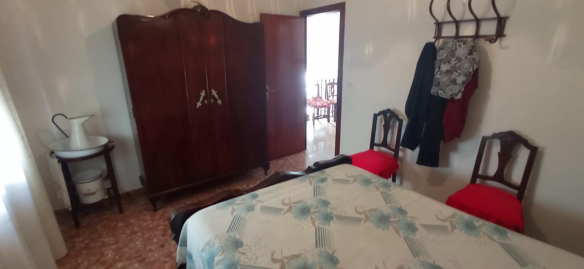 3 makuuhuone Omakotitalo myytävänä paikassa Olvera - 88 000 € (Ref: 8303257)