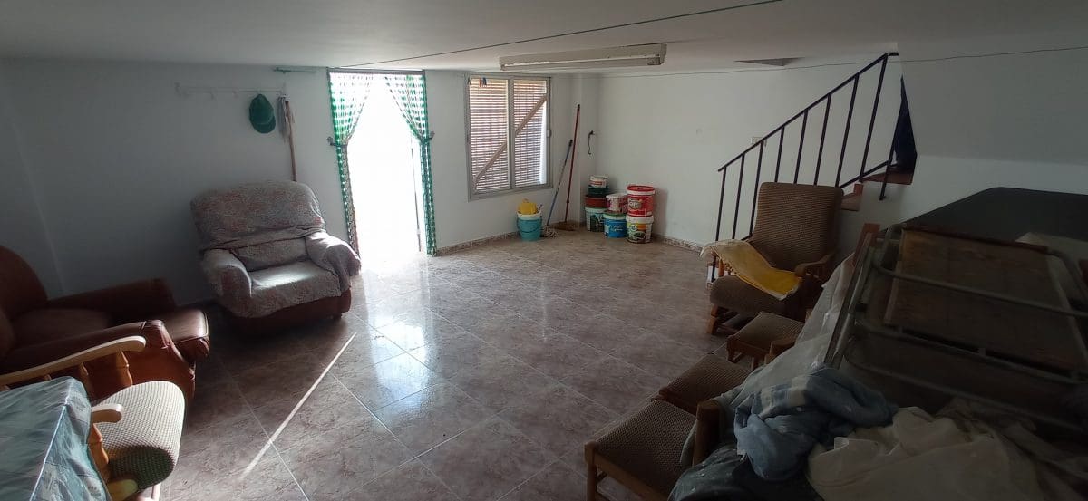 3 makuuhuone Omakotitalo myytävänä paikassa Olvera - 88 000 € (Ref: 8303257)