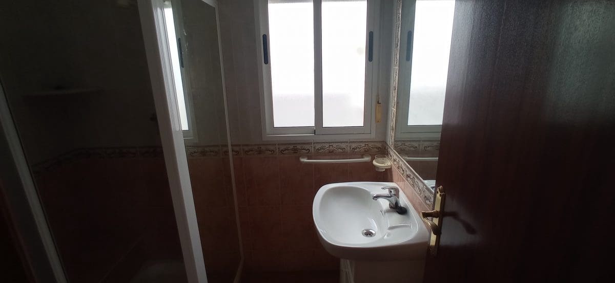 3 makuuhuone Omakotitalo myytävänä paikassa Olvera - 88 000 € (Ref: 8303257)