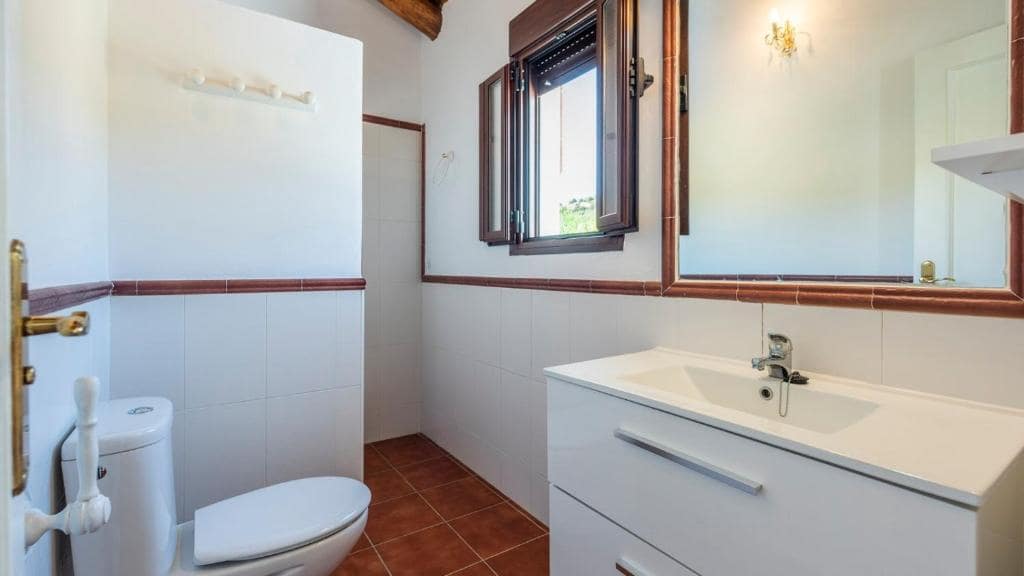 2 soveværelse Byhus til salg i Cortes de la Frontera med swimmingpool - € 150.000 (Ref: 8303260)