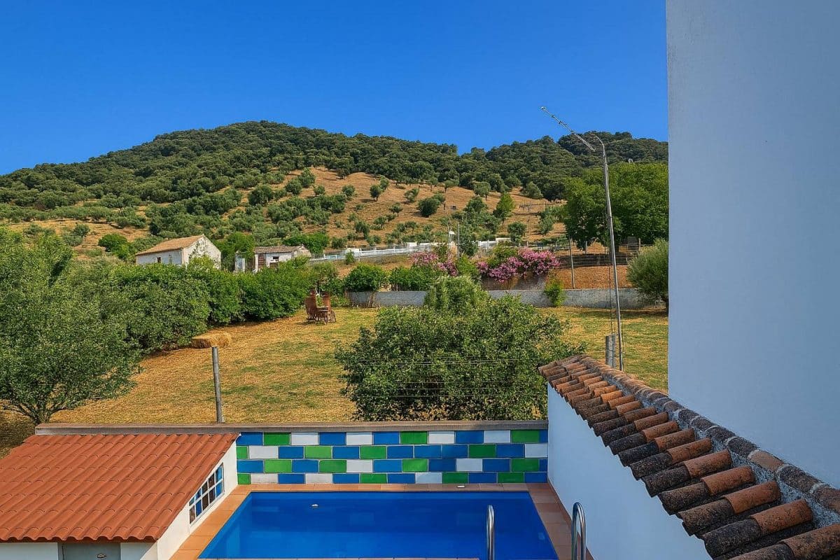 2 Zimmer Haus zu verkaufen in Cortes de la Frontera mit Pool - 140.000 € (Ref: 8303260)