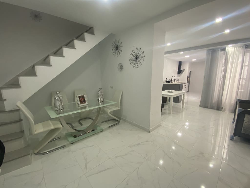 3 sovrum Hus till salu i Olvera - 160 000 € (Ref: 8303263)