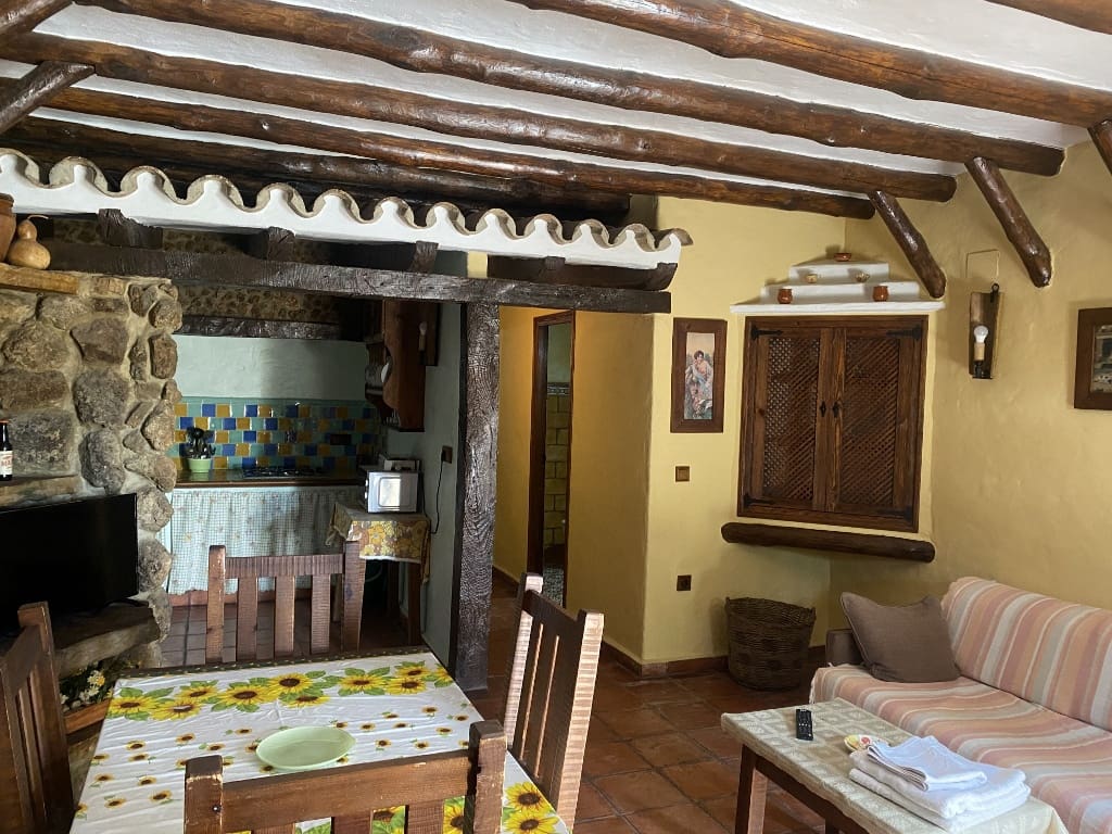 7 soveværelse Virksomhed til salg i Zahara de la Sierra - € 420.000 (Ref: 8303269)