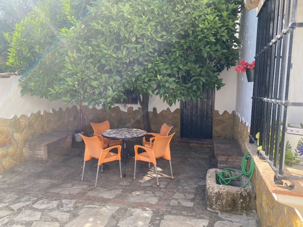 7 soveværelse Virksomhed til salg i Zahara de la Sierra - € 420.000 (Ref: 8303269)