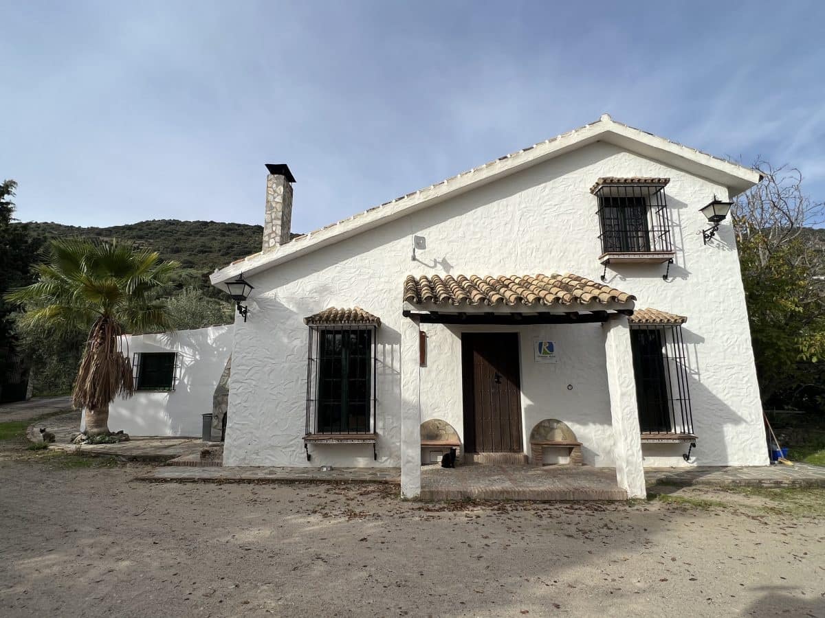4 quarto Moradia para venda em Zahara de la Sierra com piscina - 530 000 € (Ref: 8303271)