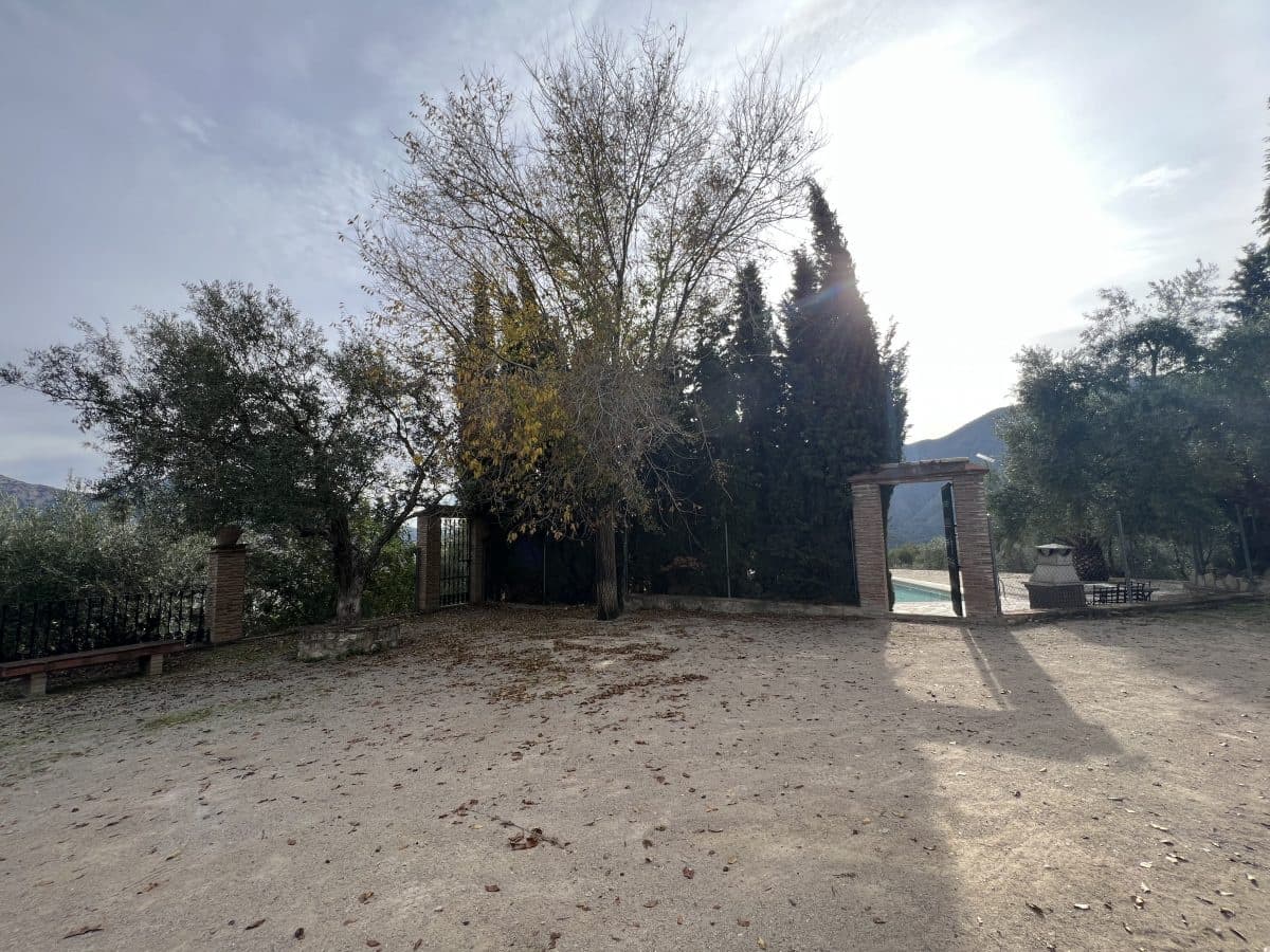 4 quarto Moradia para venda em Zahara de la Sierra com piscina - 530 000 € (Ref: 8303271)