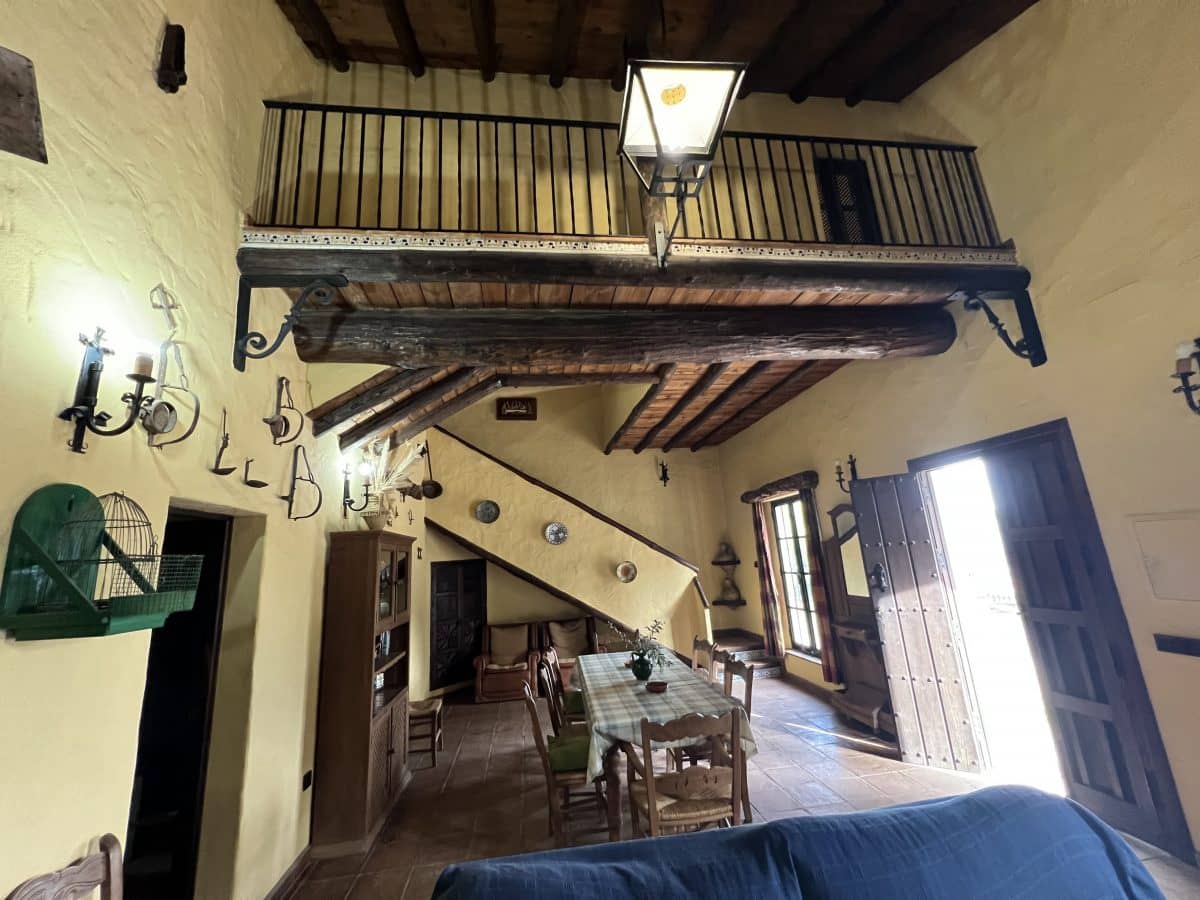 4 quarto Moradia para venda em Zahara de la Sierra com piscina - 530 000 € (Ref: 8303271)