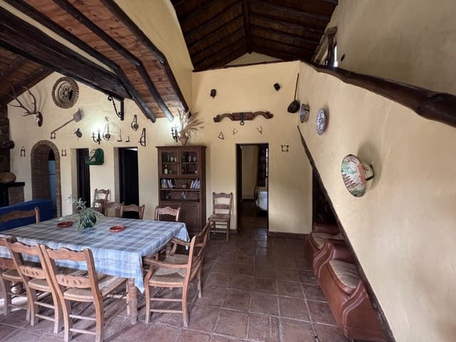 4 slaapkamer Villa te koop in Zahara de la Sierra met zwembad - € 530.000 (Ref: 8303271)