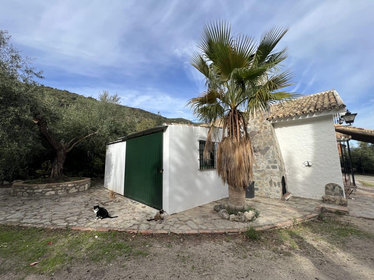 4 quarto Moradia para venda em Zahara de la Sierra com piscina - 530 000 € (Ref: 8303271)