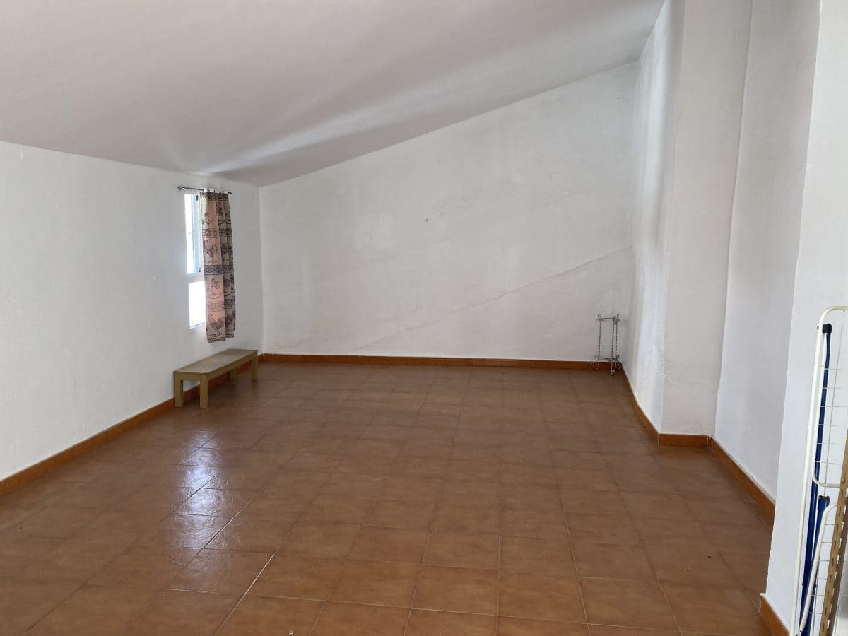 4 soveværelse Byhus til salg i Olvera - € 89.500 (Ref: 8530882)