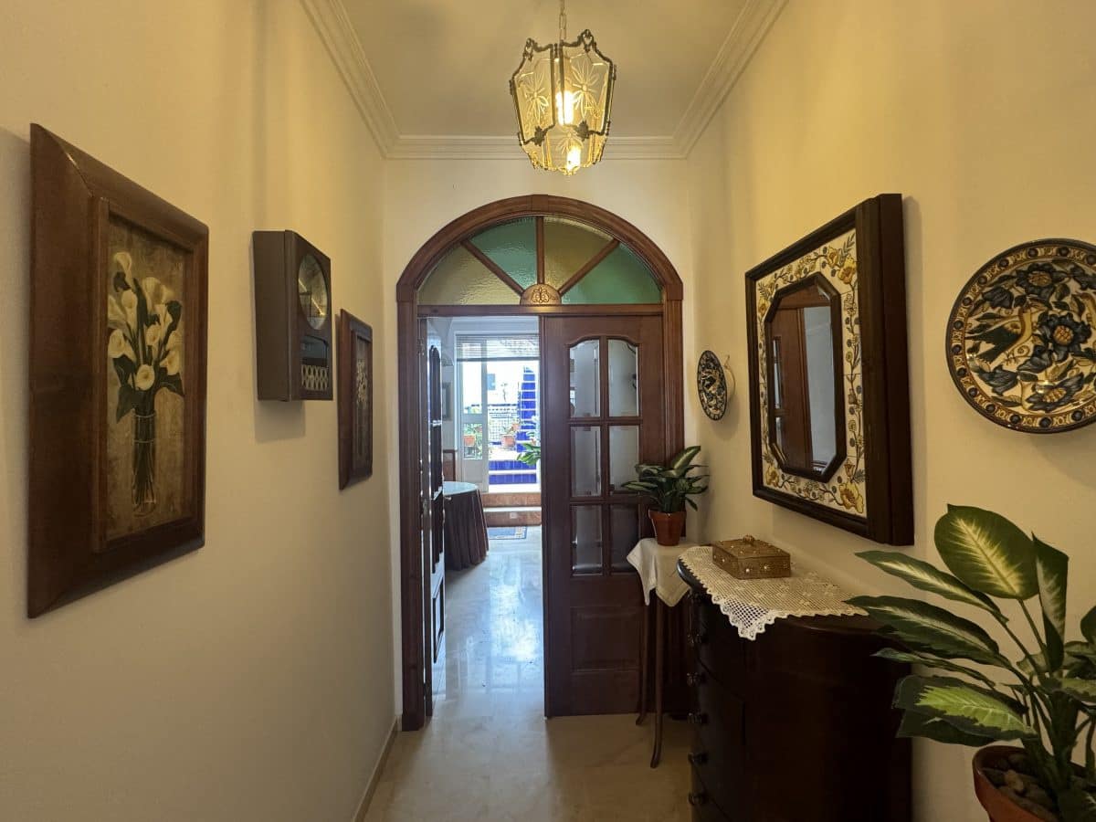 5 bedroom Townhouse for sale in Olvera - € 129,000 (Ref: 8577185)