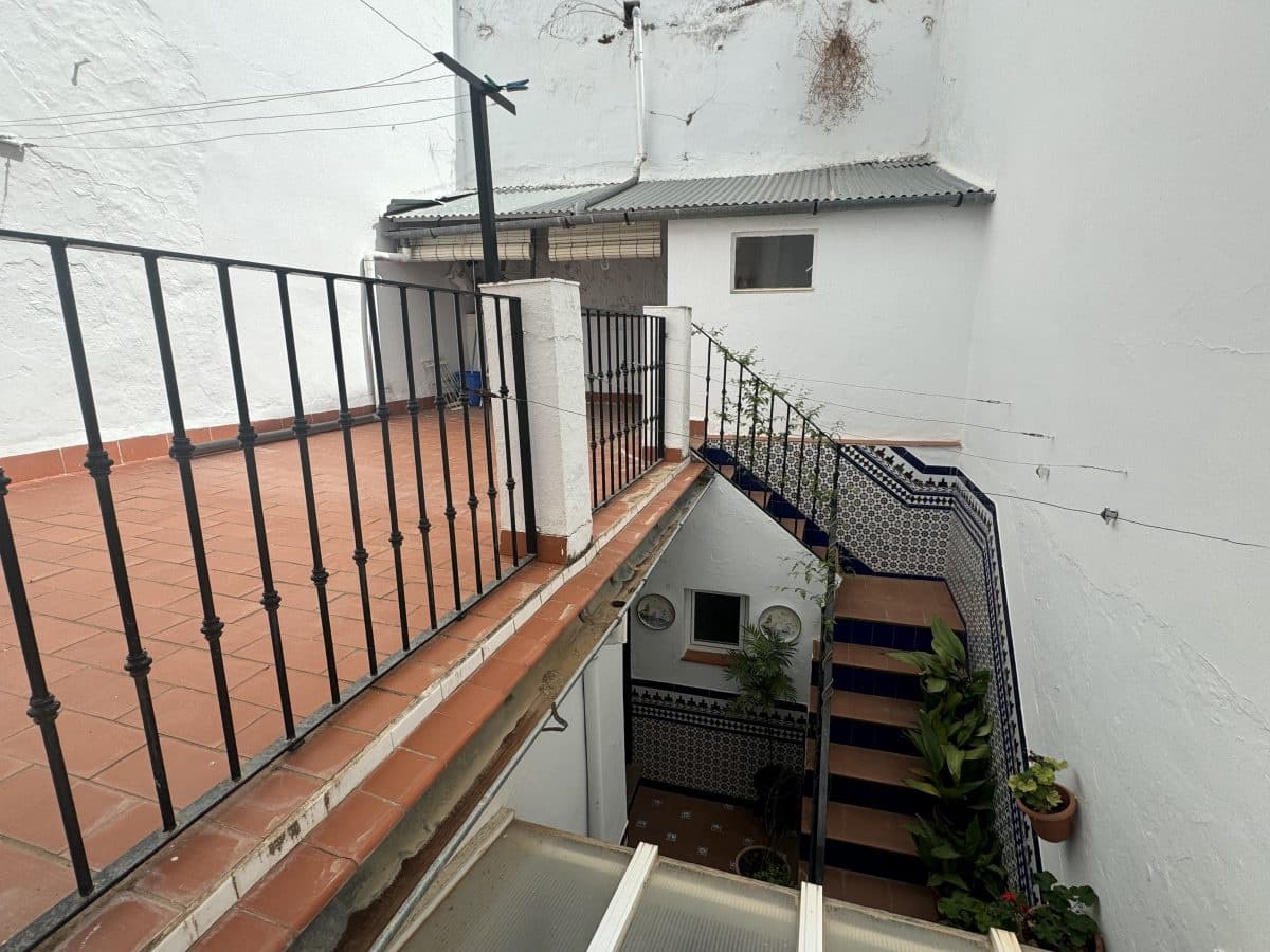 5 bedroom Townhouse for sale in Olvera - € 129,000 (Ref: 8577185)