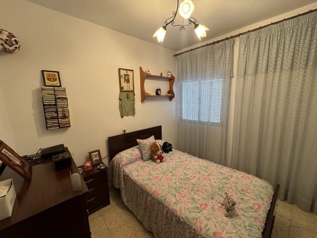 3 bedroom Townhouse for sale in Olvera - € 60,000 (Ref: 8605400)