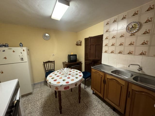 3 bedroom Townhouse for sale in Olvera - € 60,000 (Ref: 8605400)