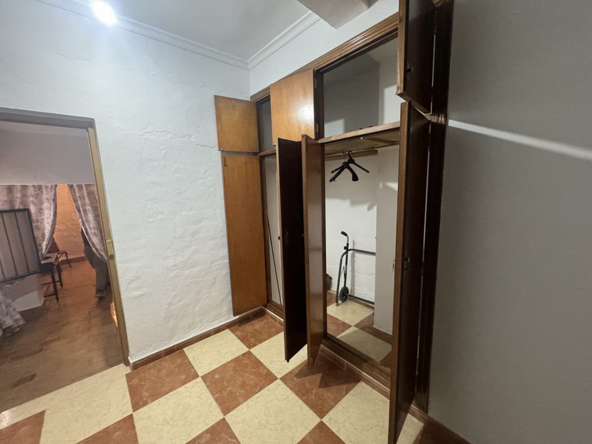 6 soverom Hus til salgs i Pruna - € 85 000 (Ref: 8693225)