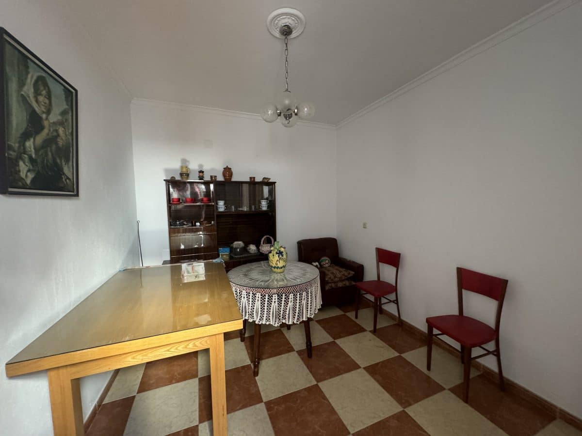 6 soverom Hus til salgs i Pruna - € 85 000 (Ref: 8693225)