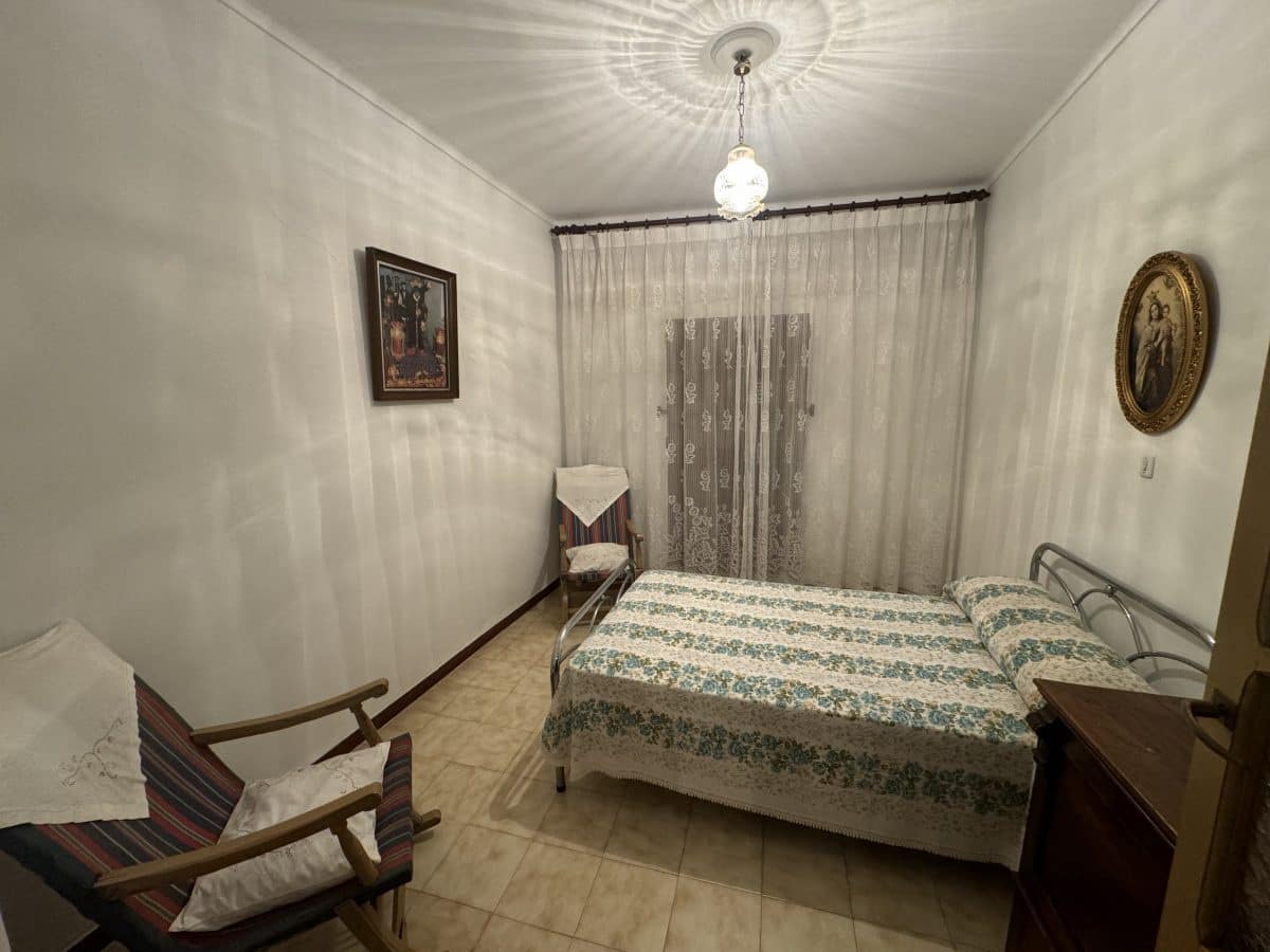 6 soverom Hus til salgs i Pruna - € 85 000 (Ref: 8693225)