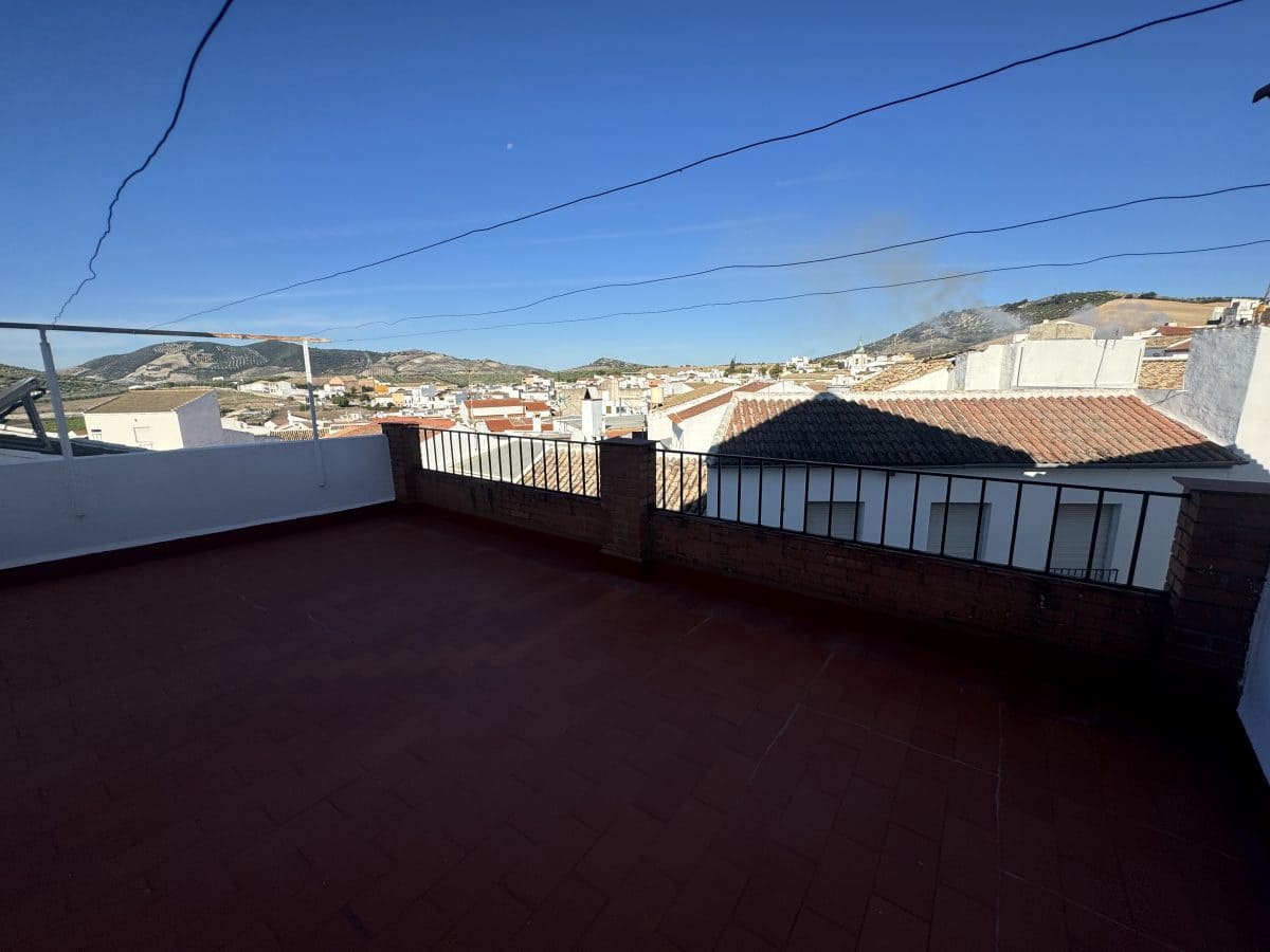 6 soverom Hus til salgs i Pruna - € 85 000 (Ref: 8693225)