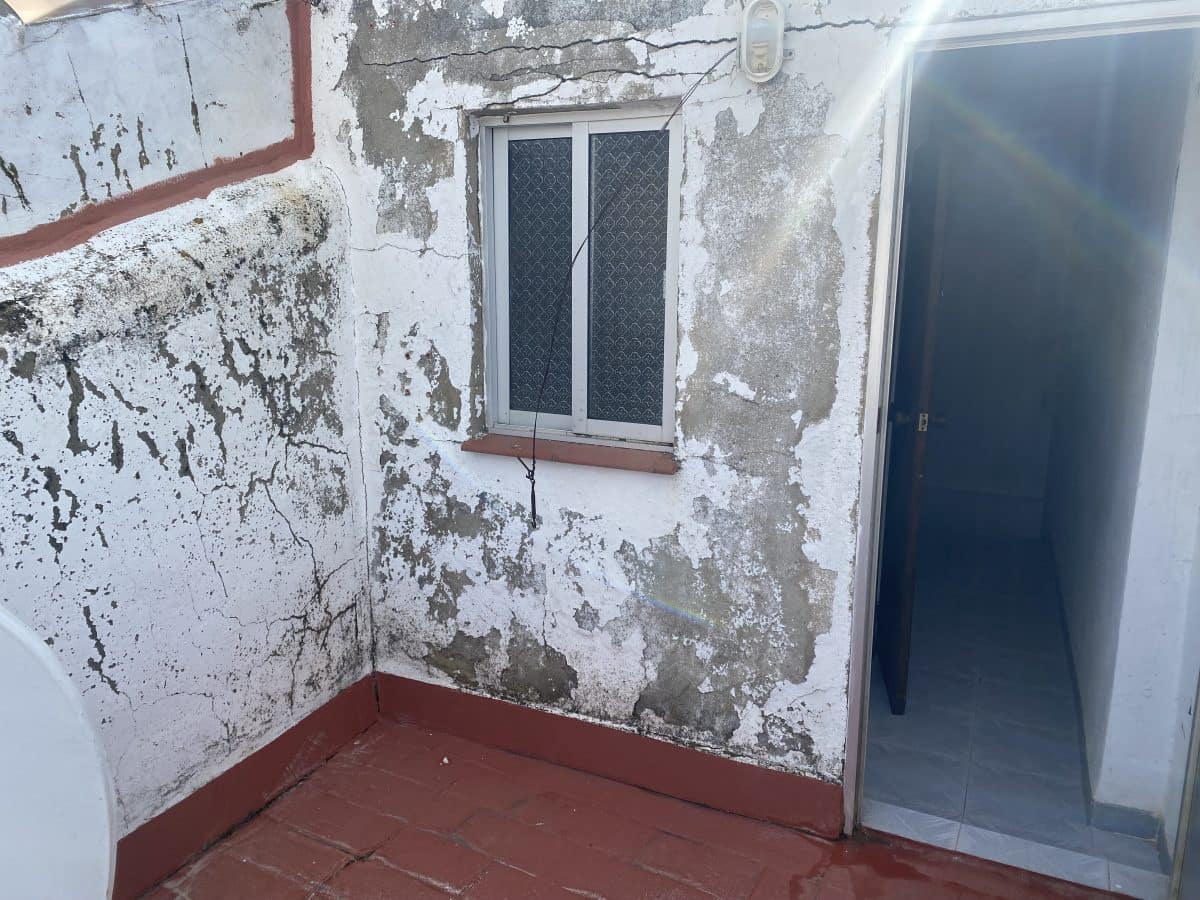Townhouse for sale in Olvera - € 32,000 (Ref: 8810803)