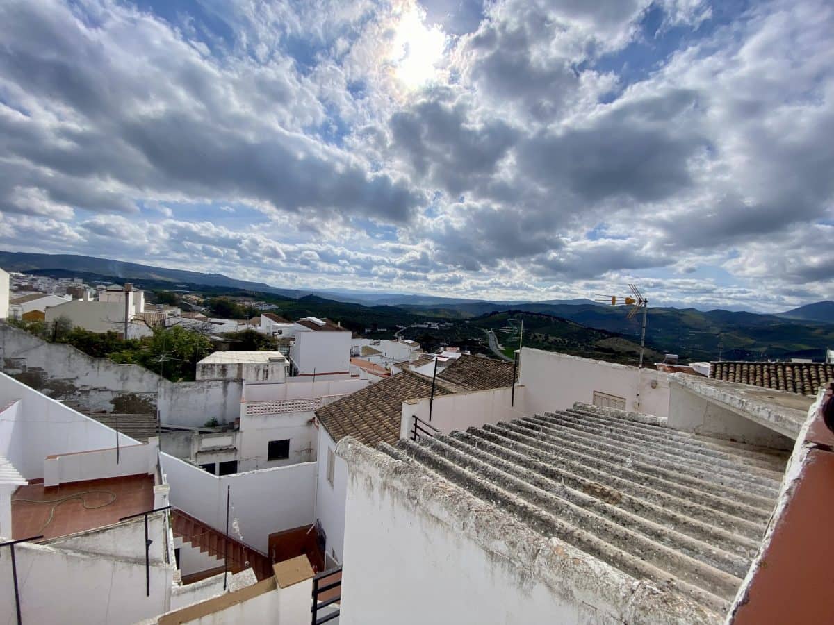 4 bedroom Townhouse for sale in Olvera - € 95,000 (Ref: 8848145)
