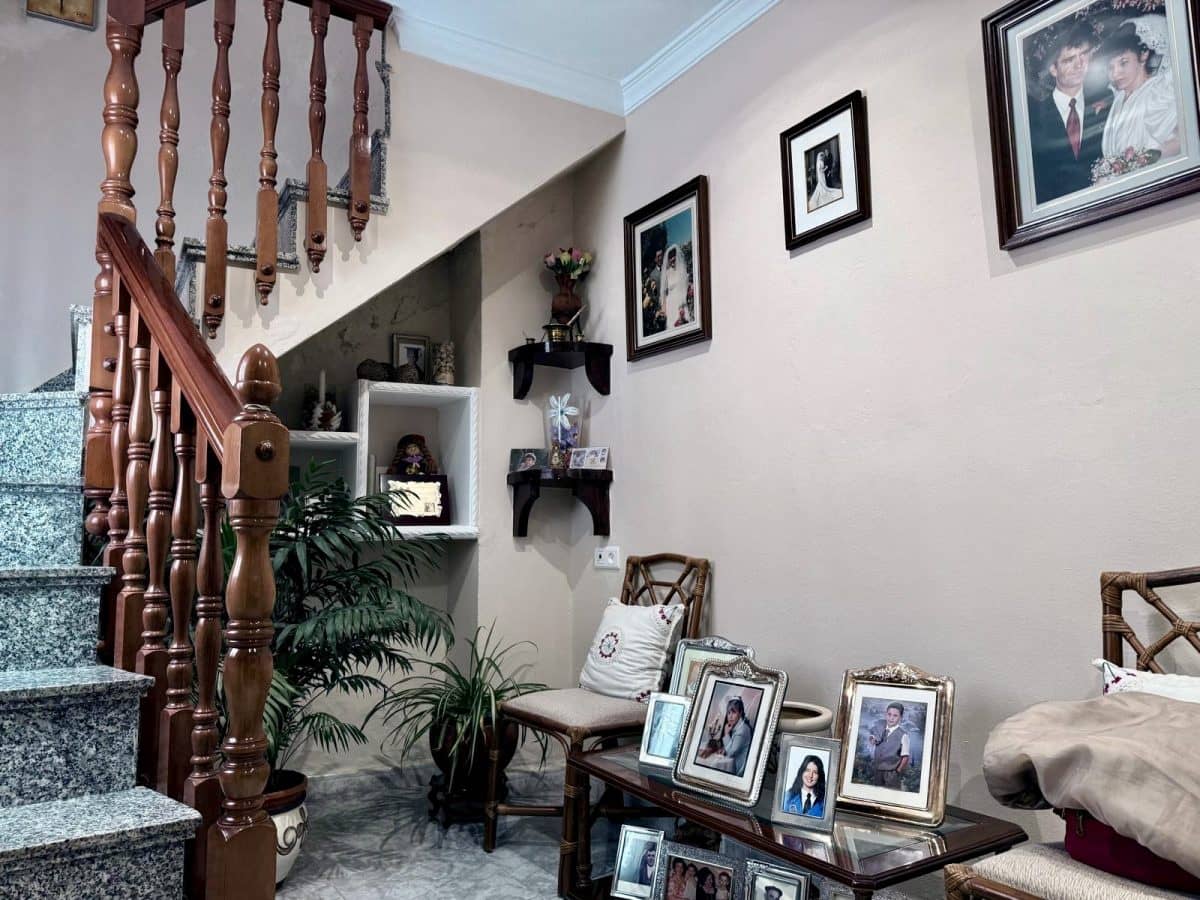 4 bedroom Townhouse for sale in Olvera - € 95,000 (Ref: 8848145)