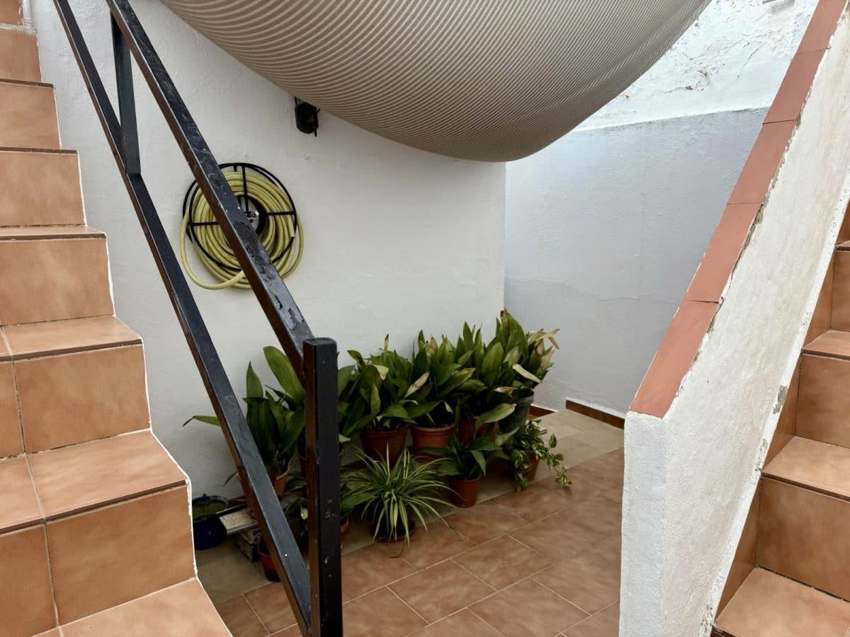 4 bedroom Townhouse for sale in Olvera - € 95,000 (Ref: 8848145)